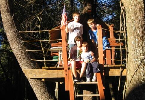 make a treehouse from a swing set