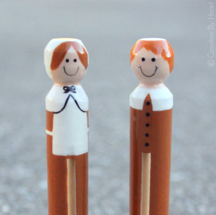 Thanksgivong recycle craft clothespin pilgims